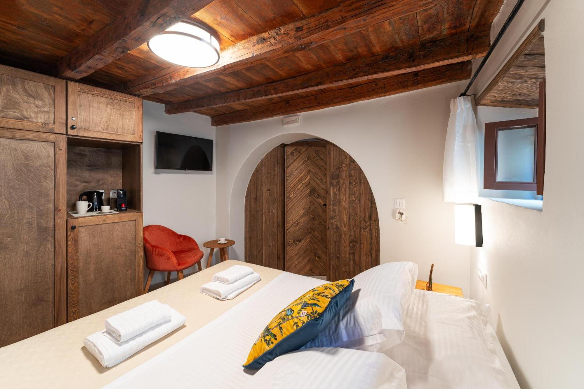 Rodos Old Town Aqua Luxury Suites Rhodes City Exterior foto
